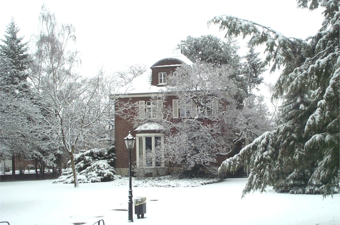Foto Aussenansicht Villa Krüppel im Winter