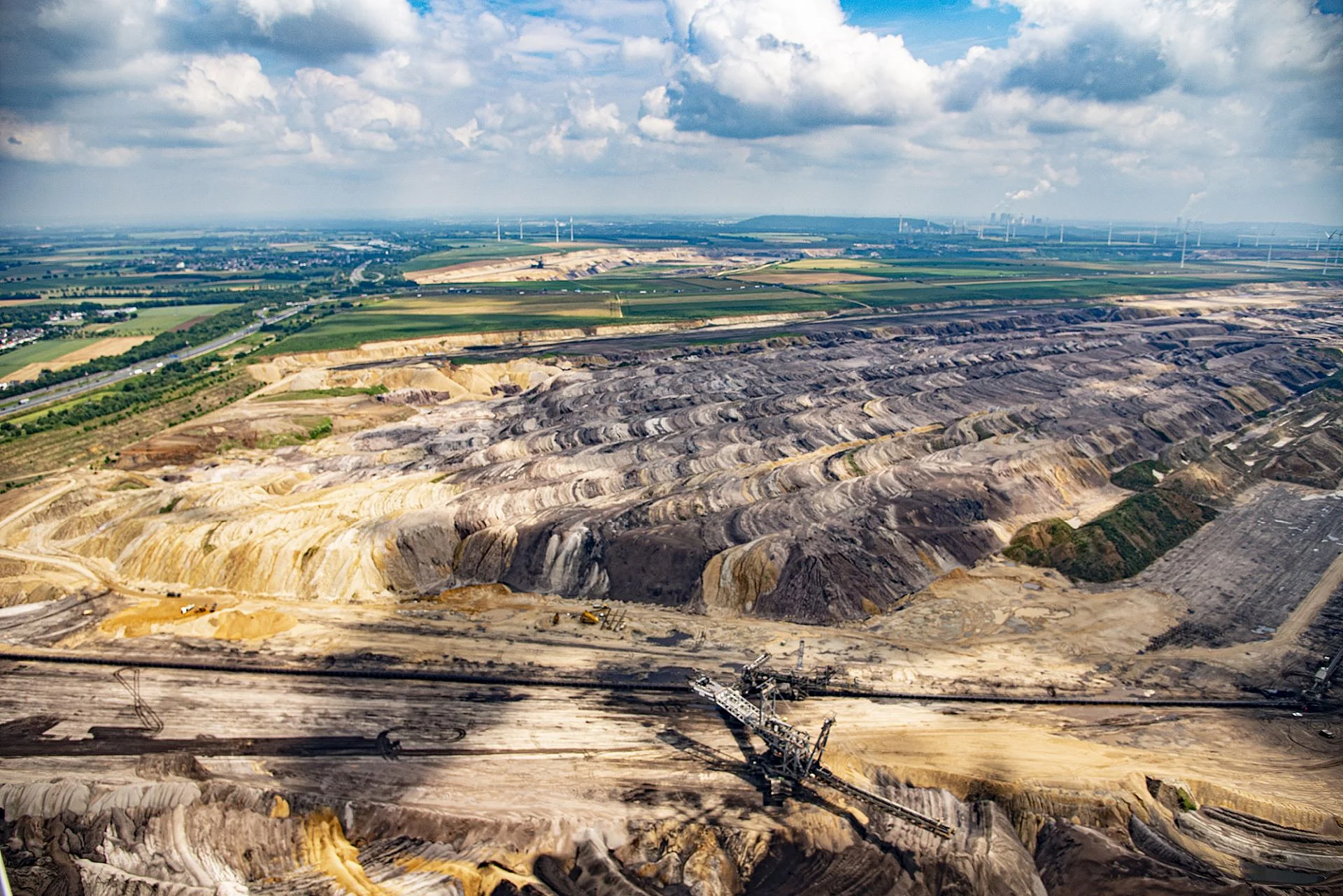 Foto vom Tagebau Garzweiler (Luftaufnahme), Quelle: Zweckverband LANDFOLGE Garzweiler