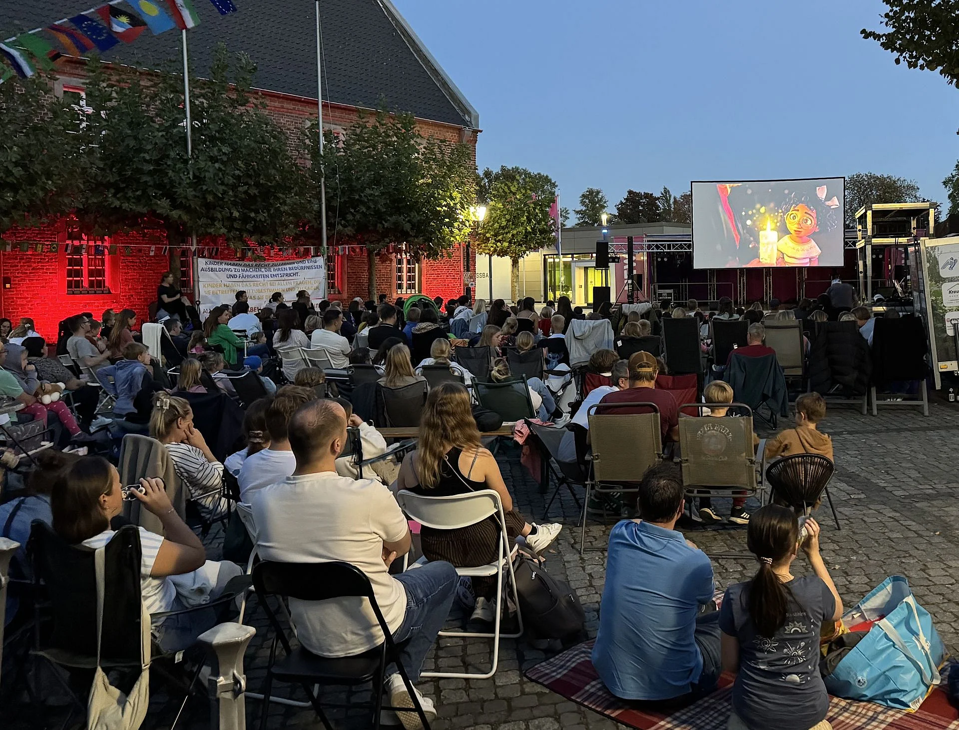 Foto vom Open Air Kino auf dem Schlossplatz