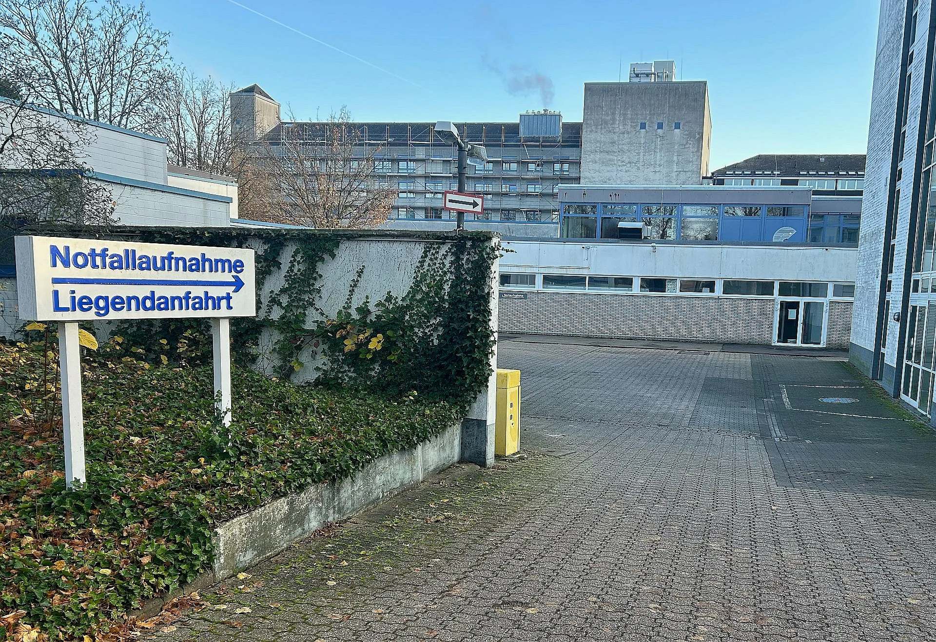 Foto Einfahrt Notaufnahme