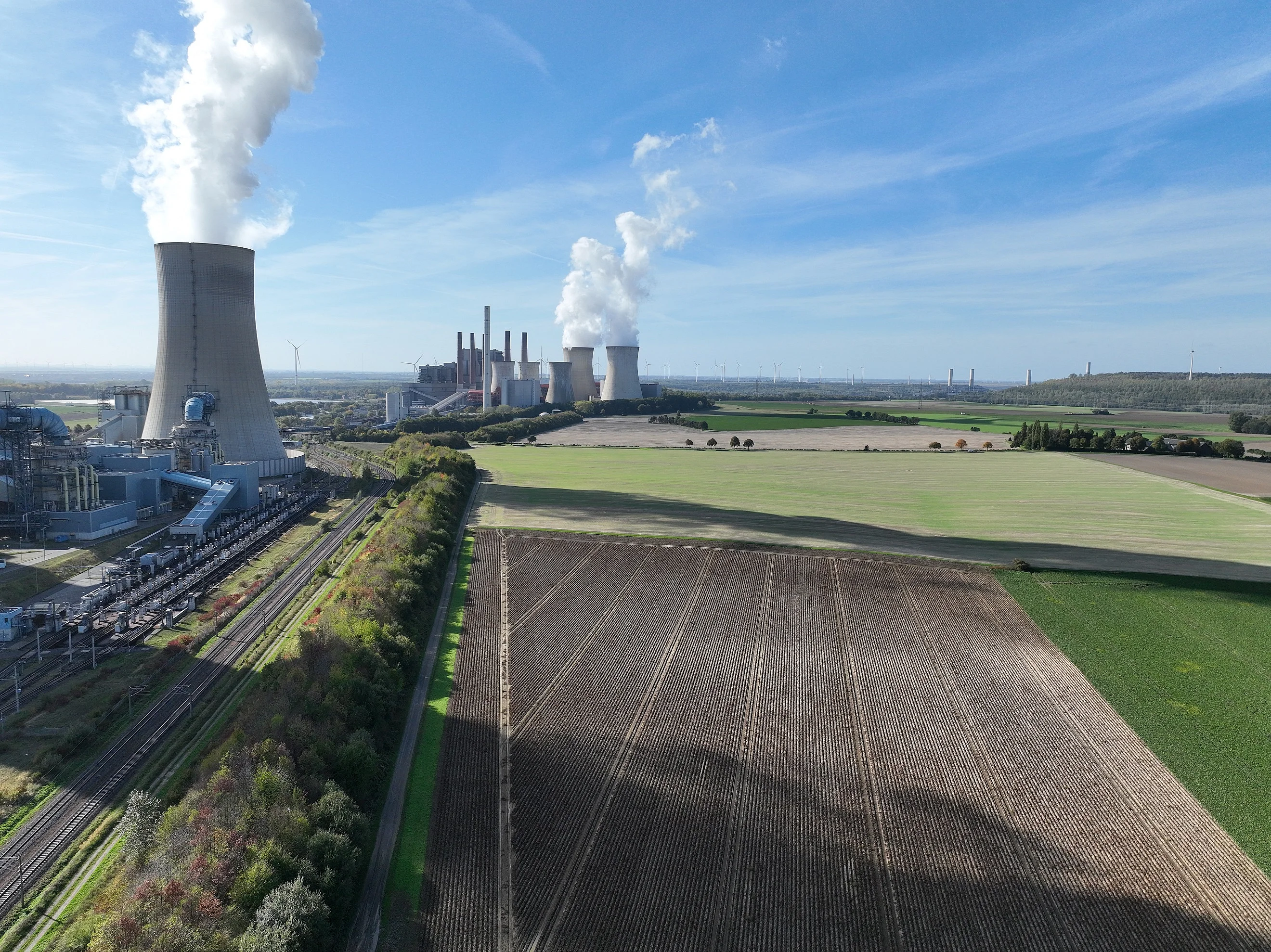 Kraftwerk Neurath aus der Vogelperspektive, Foto: Konstantinos Kanelis, NRW.URBAN