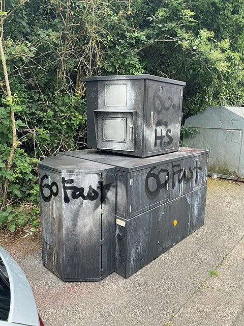 Foto des beschädigten Blitzers