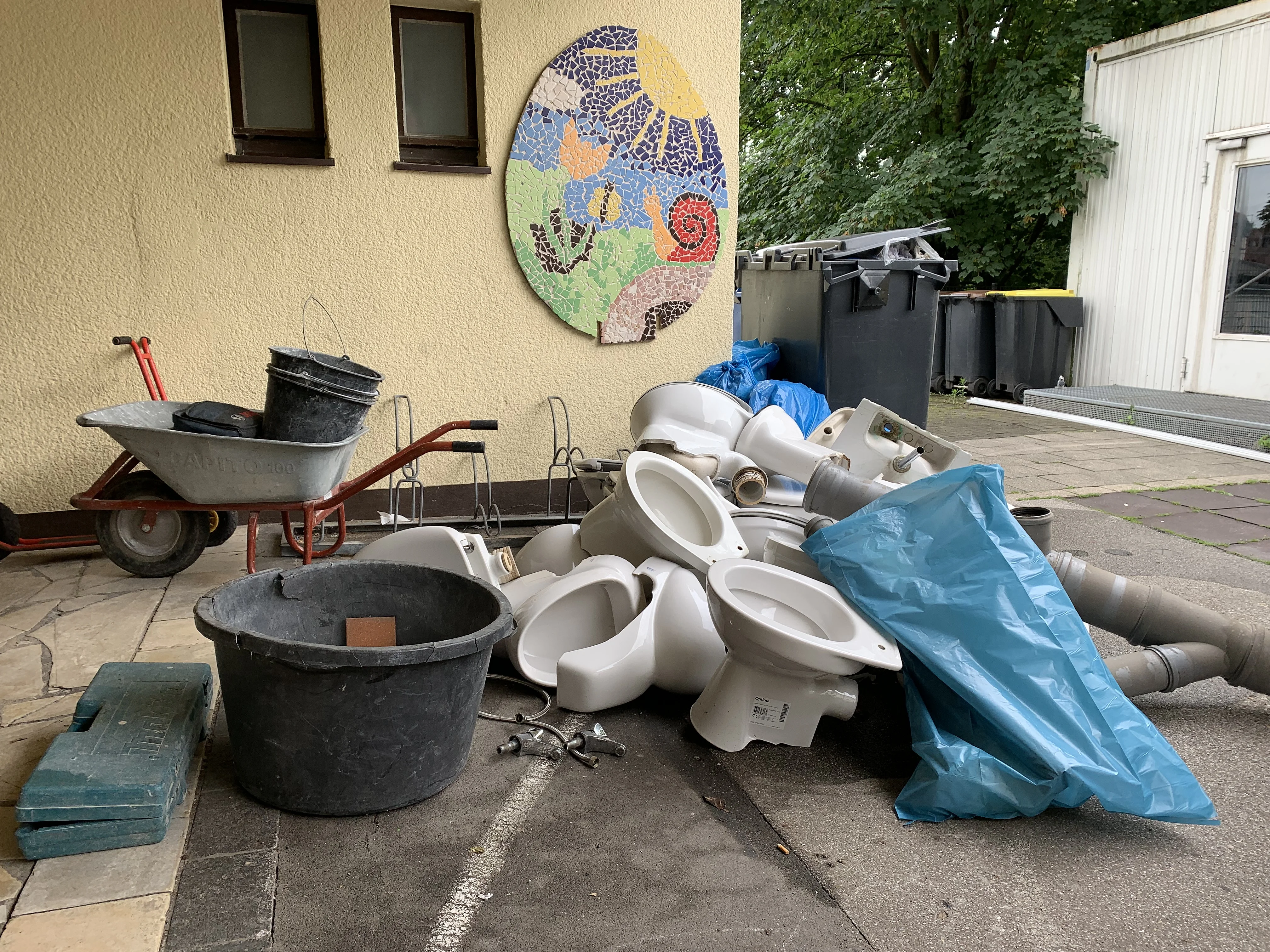 Foto von den Sanierungsarbeiten an der Grundschule Stadtmitte im Jahr 2021