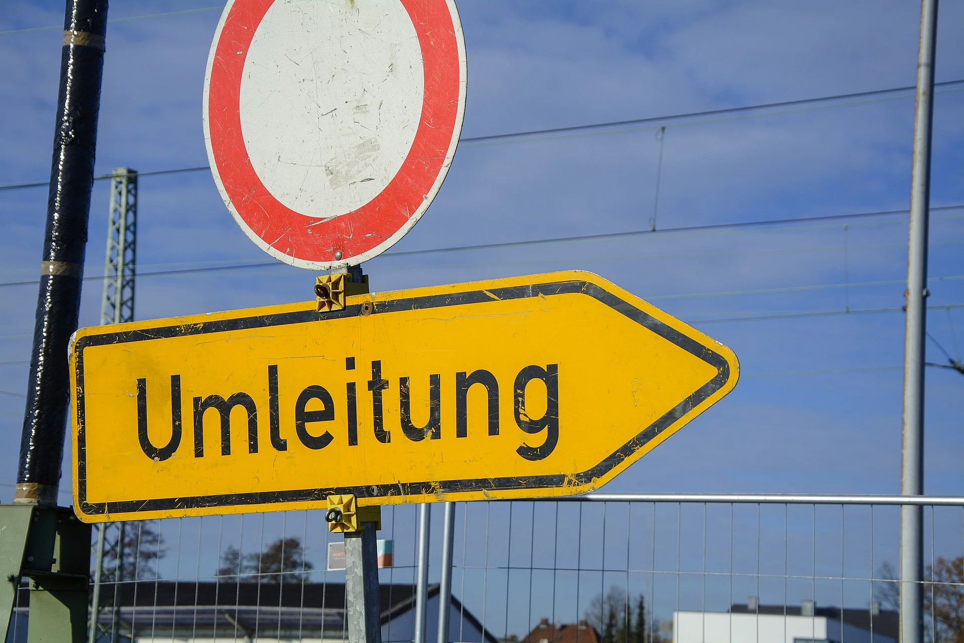 Symbolbild einer Umleitung