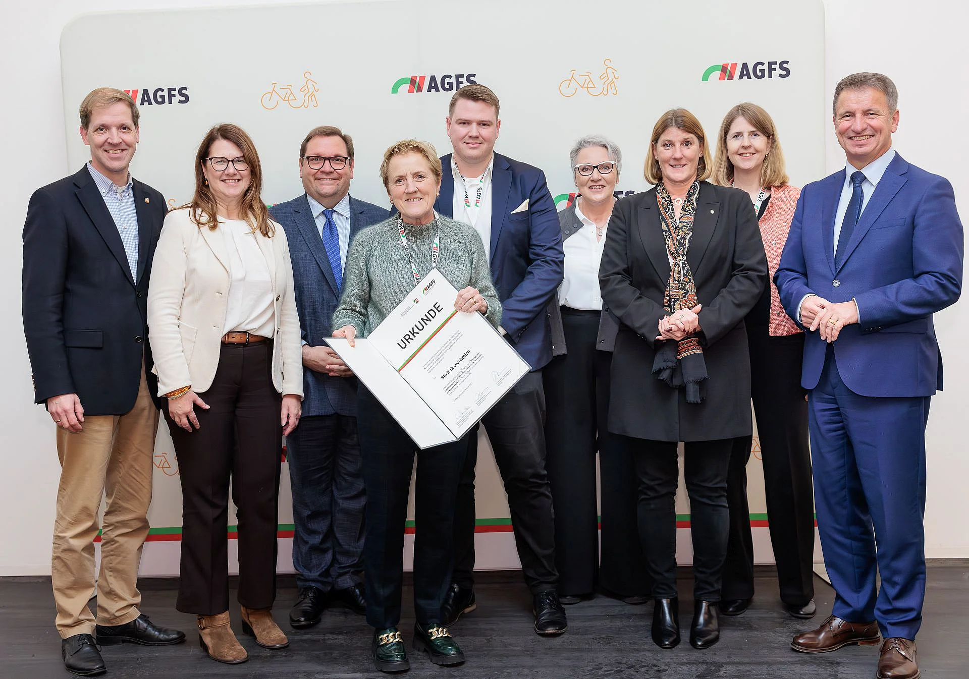 SBG-Vorständin Monika Stirken-Hohmann mit AGFS-Urkunde