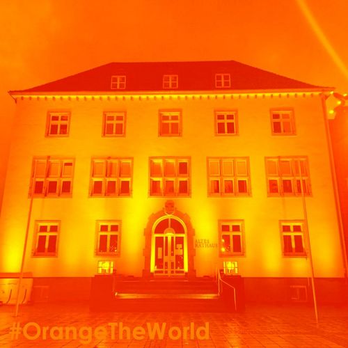 Grafik Rathaus in Orange