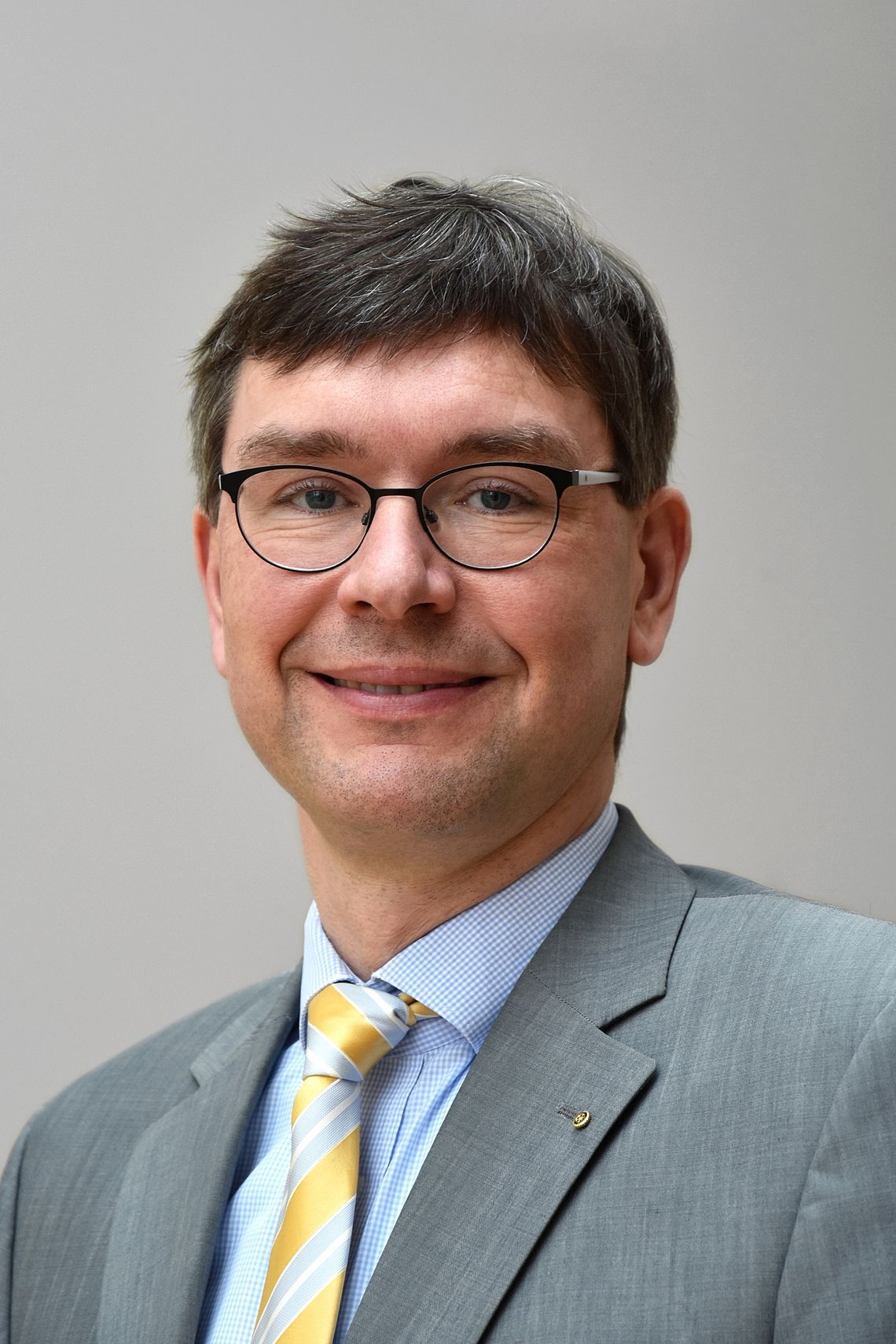 Foto des Dezernenten Florian Herpel