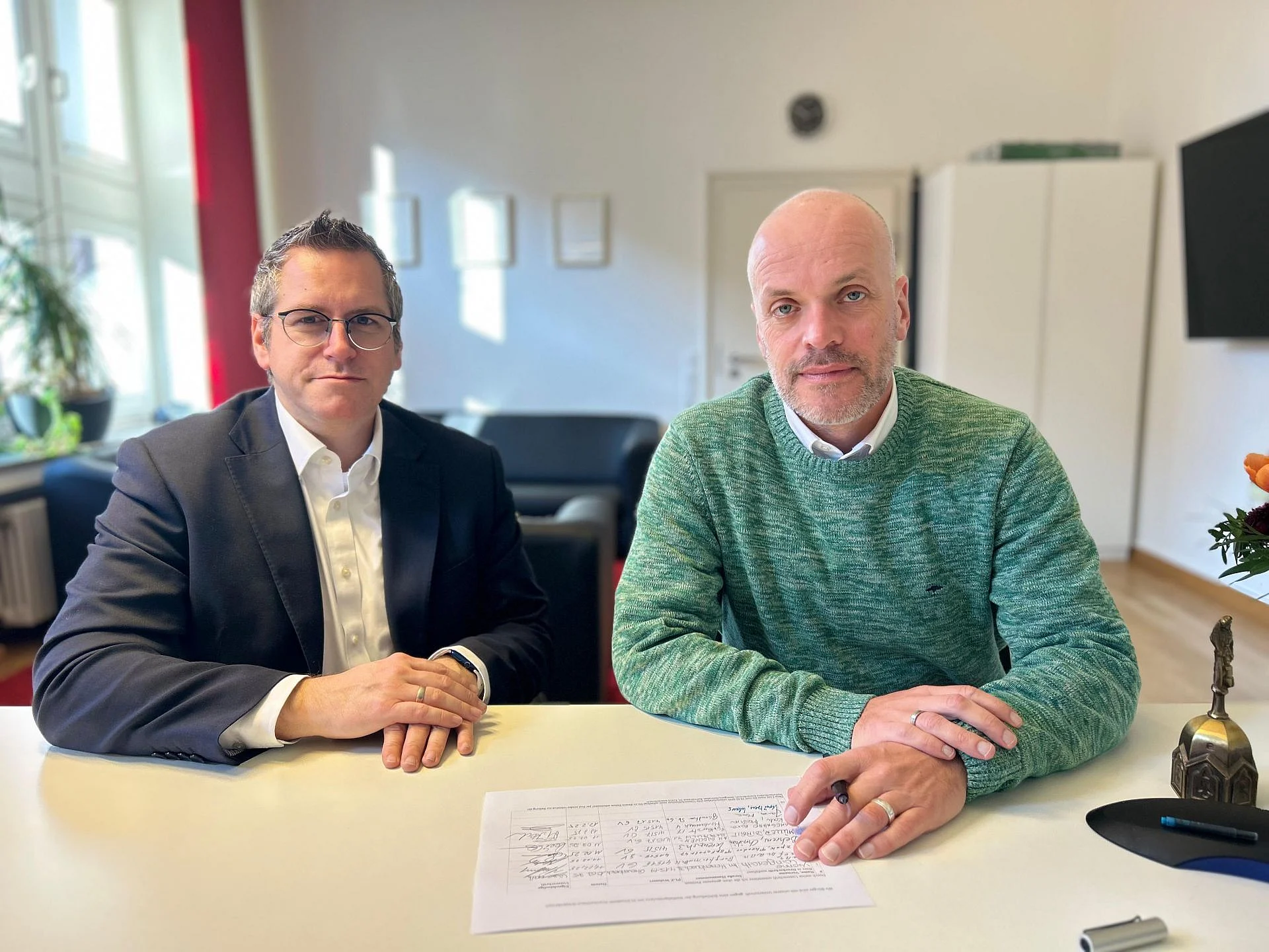 Foto von Sascha Solbach und BM Klaus Krützen