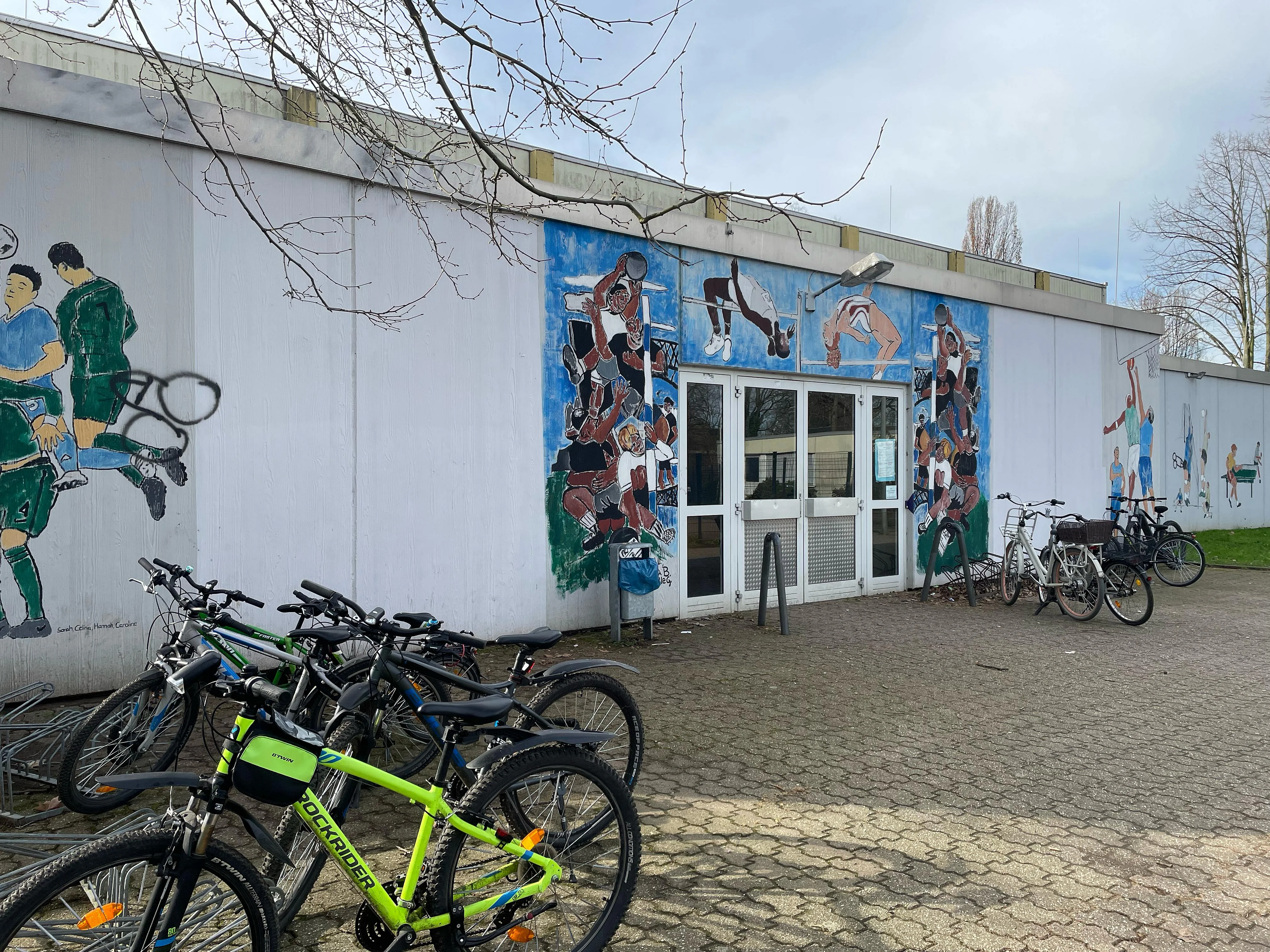 Eingang Turnhalle Südstadt