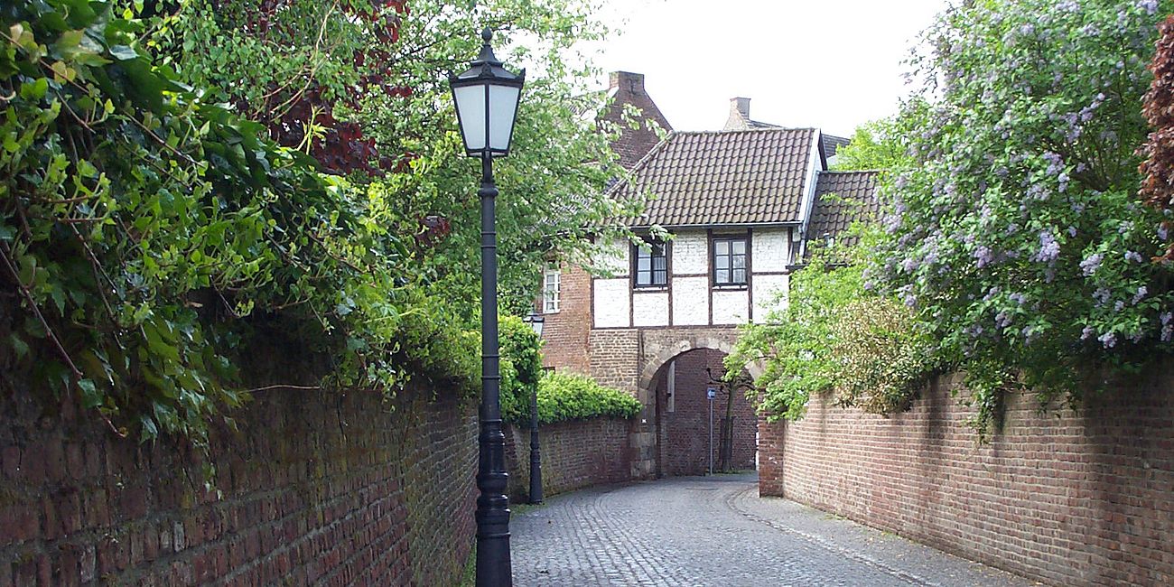 Foto vom Torbogen des Alten Schlosses
