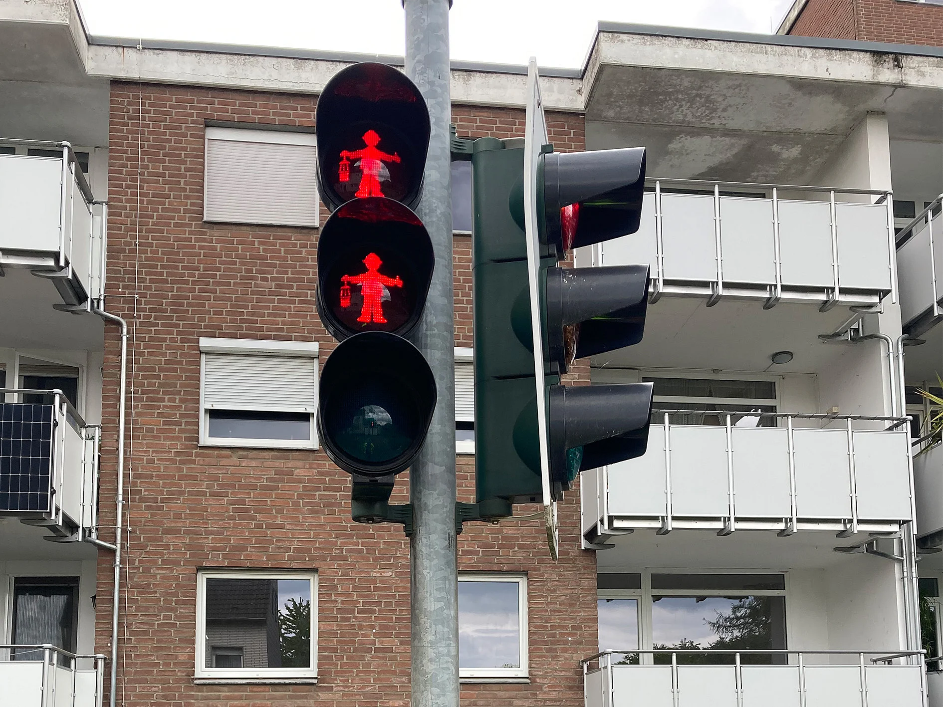 Foto eines roten Bergmann Ampelmännchens